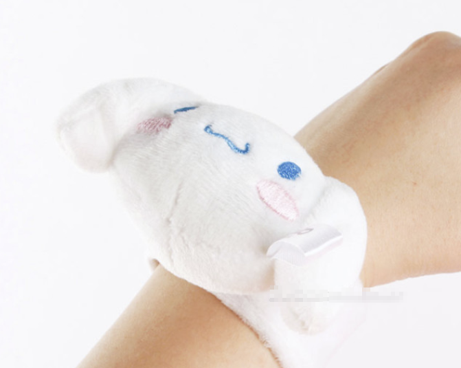 Sanrio Plush Doll Bracelet Hello Kitty My Melody Kuromi Cinnamon Roll Pompompurin Pochaco