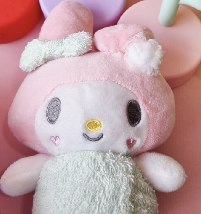 Sanrio Character Clip-On Stuffed Animal Plush Toy Bag Clip Keychain bathrobe